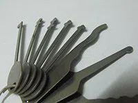 Lock Locksmith Tech Boston, MA 617-294-6217 - change-locks-service